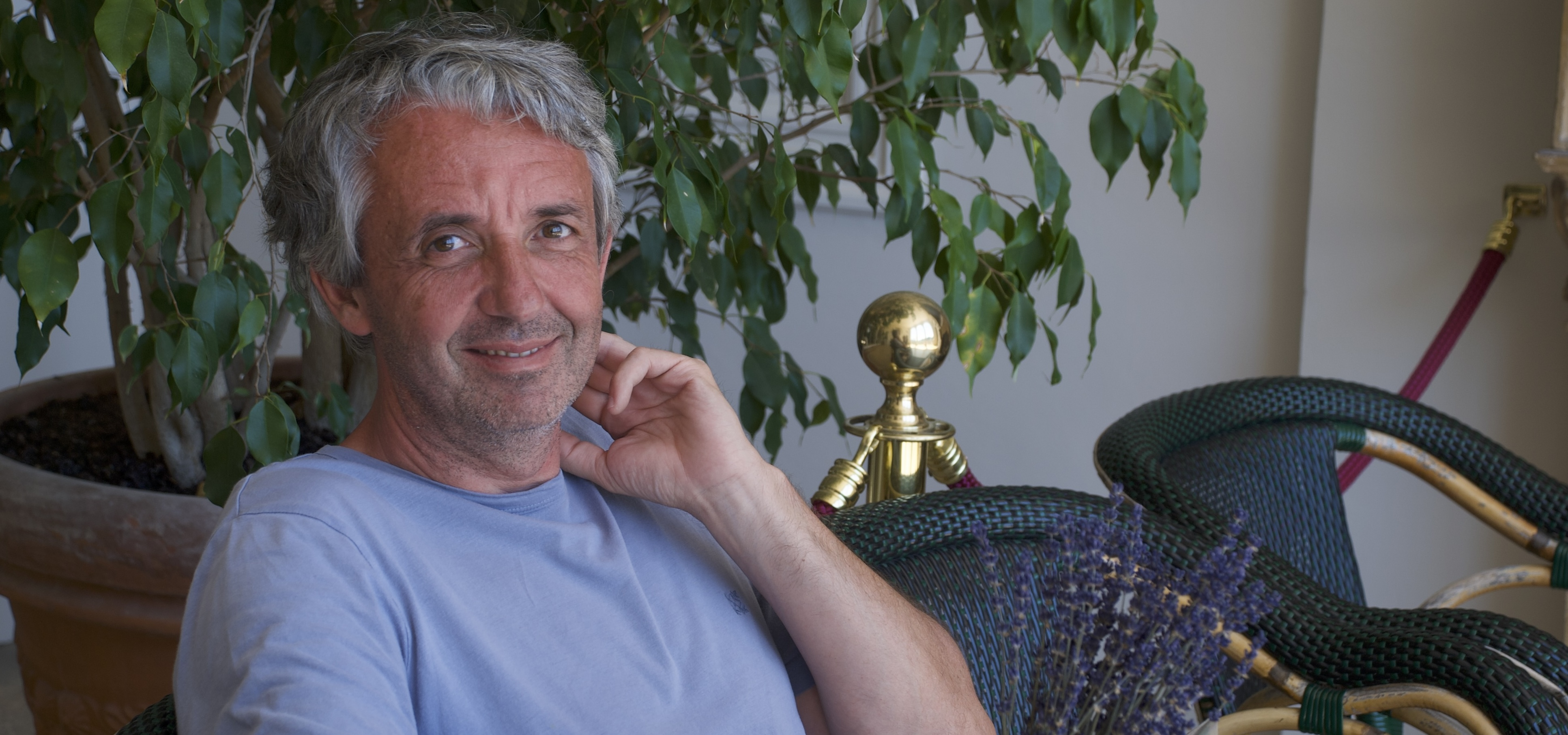 Modéliser les fluides: schémas, analyses et perspectives: un hommage à Jean-Claude Latché